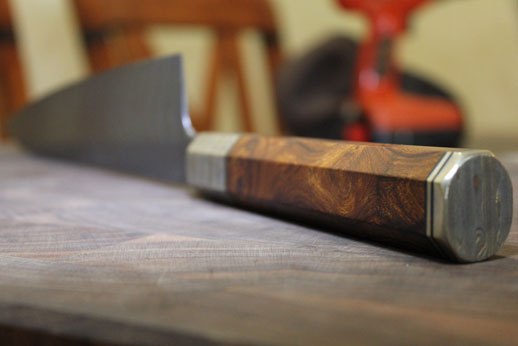 Banded Ladder pattern 3-color mokume end cap on Walnut handle.